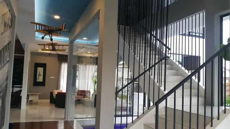 Bungalov, 6 Yatak Odası