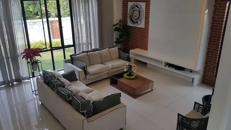 Bungalov, 6 Yatak Odası