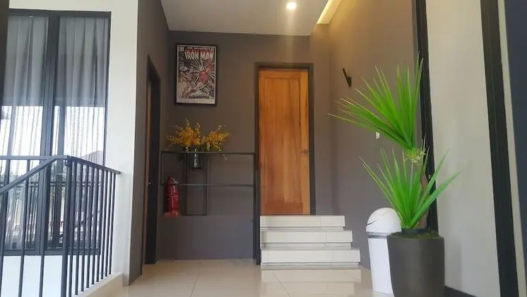Bungalov, 6 Yatak Odası
