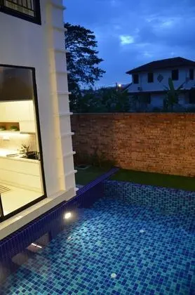 Bungalov, 6 Yatak Odası