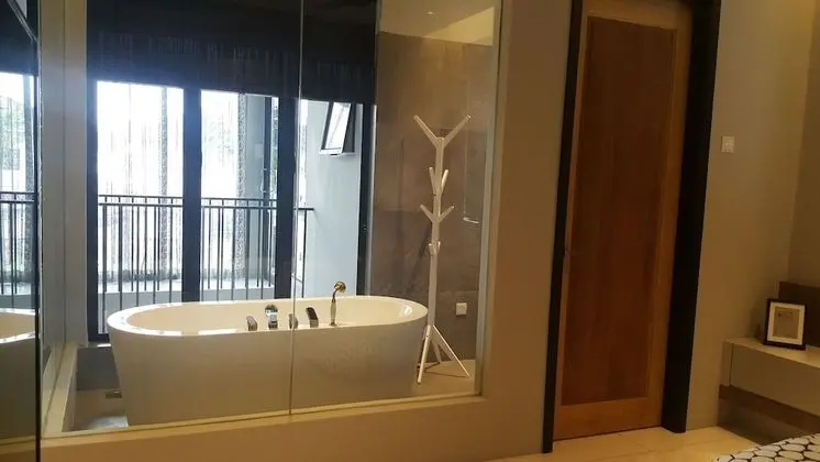Bungalov, 6 Yatak Odası