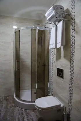 Standard Tek Büyük Yataklı Oda, Sigara İçilebilir