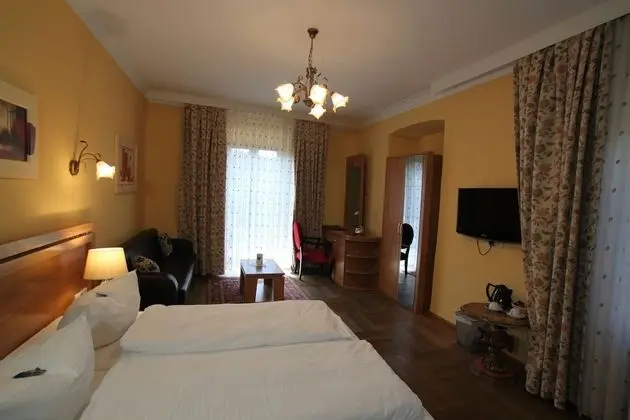 Tek Büyük Yataklı Oda, Balkon