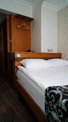 Basic Üç Kişilik Oda
