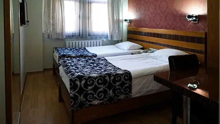 Tek Büyük veya İki Ayrı Yataklı Oda