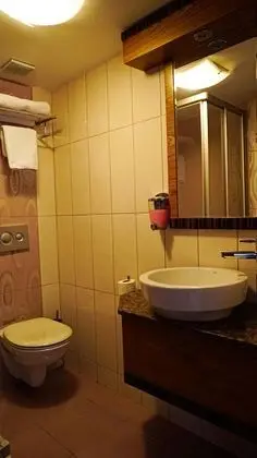 Tek Büyük veya İki Ayrı Yataklı Oda