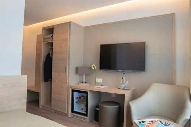 Comfort Tek Büyük Yataklı Oda
