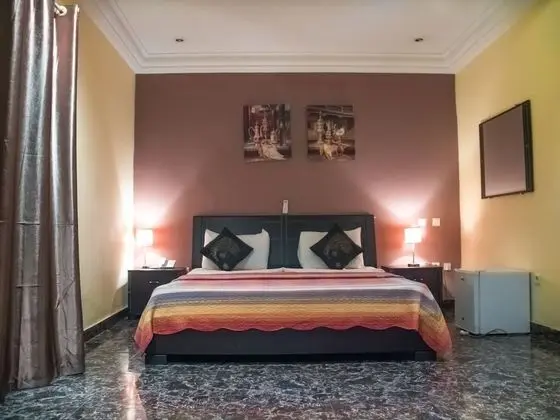 Deluxe Tek Büyük Yataklı Oda