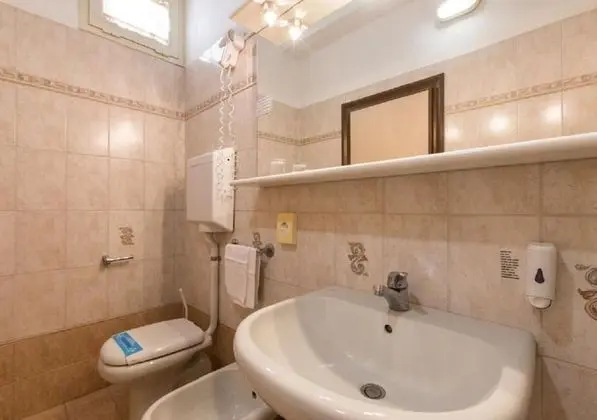 Superior Tek Büyük Yataklı Oda, Balkon, Deniz Manzaralı
