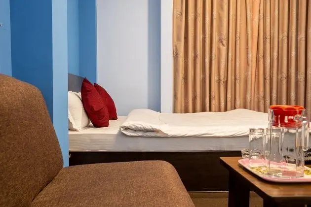 Standard Oda, 1 Büyük (Queen) Boy Yatak