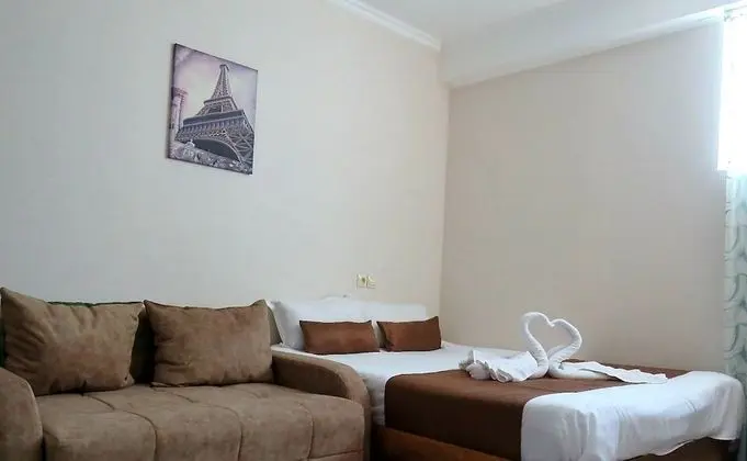 Standard Tek Büyük Yataklı Oda, 1 Çift Kişilik Yatak ve Çekyat