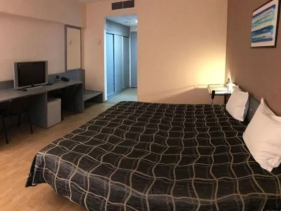 Classic Tek Büyük Yataklı Oda