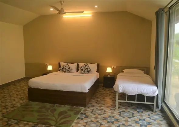 Deluxe Tek Büyük Yataklı Oda