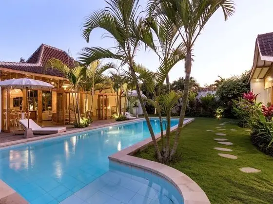 Villa, 4 Yatak Odası, Kişiye Özel Havuzlu