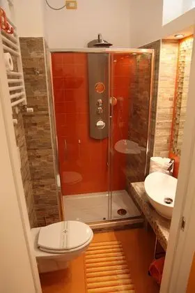 Tek Büyük Yataklı Oda (Naviglio)