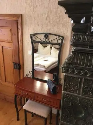 Classic Tek Büyük Yataklı Oda