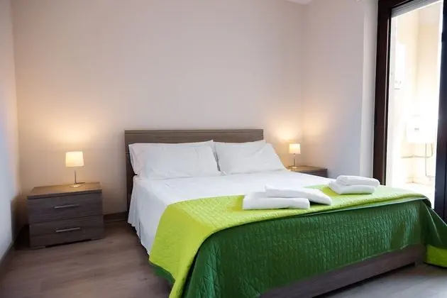 Superior Apart Daire, 2 Yatak Odası, Küçük Mutfak, Şehir Manzaralı