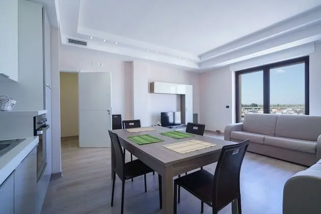 Superior Apart Daire, 2 Yatak Odası, Küçük Mutfak, Şehir Manzaralı
