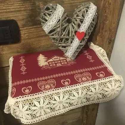 Design Tek Büyük Yataklı Oda, Dağ Manzaralı