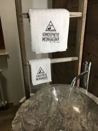 Design Tek Büyük Yataklı Oda, Dağ Manzaralı