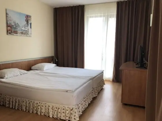Standard Tek Büyük Yataklı Oda