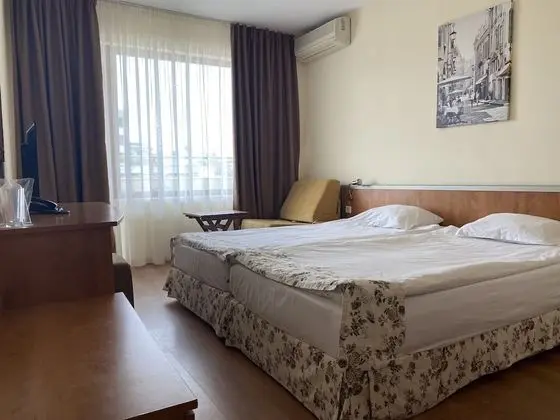 Standard Tek Büyük Yataklı Oda