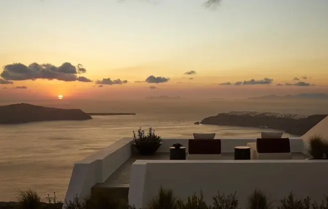 Atoles Villa with Private Pool and Caldera View