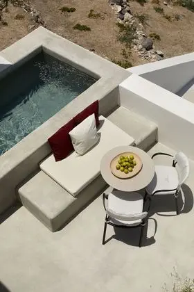 Serenity Suite with Plunge Pool and Caldera View