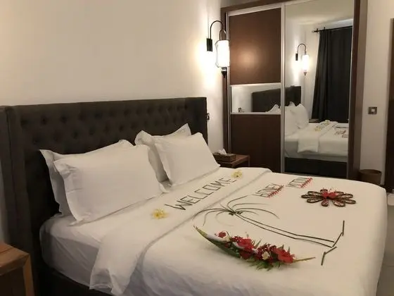 Deluxe Tek Büyük Yataklı Oda, 1 En Büyük (King) Boy Yatak, Sigara İçilmez, Deniz Manzaralı