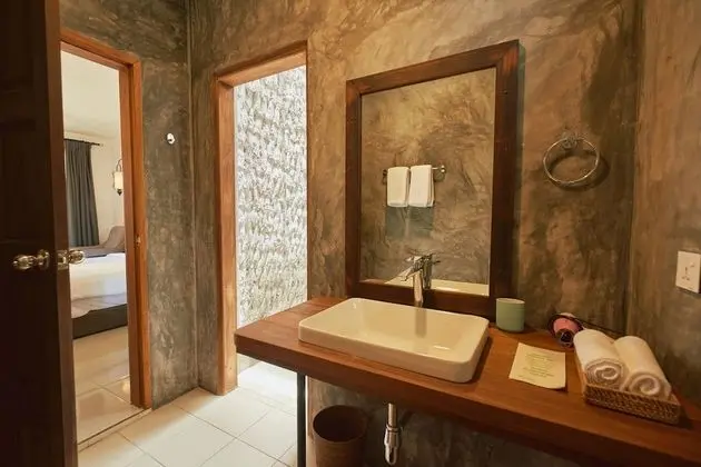 Deluxe Tek Büyük Yataklı Oda, 1 En Büyük (King) Boy Yatak, Sigara İçilmez, Deniz Manzaralı