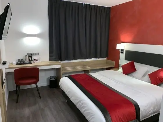 Standard Tek Büyük Yataklı Oda