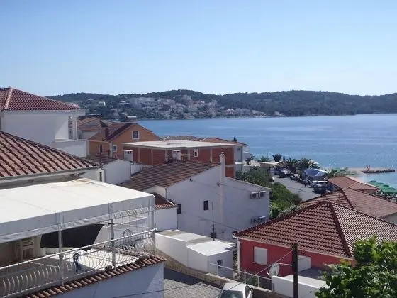 Apart Daire (Atomic - 100 m from pebble beach - A1)