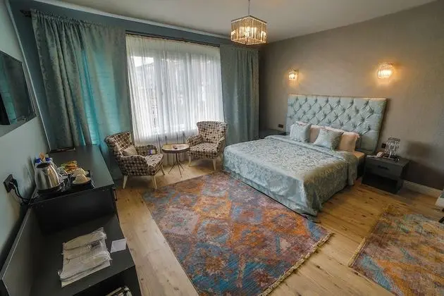 Superior Tek Büyük veya İki Ayrı Yataklı Oda, Nehir Manzaralı