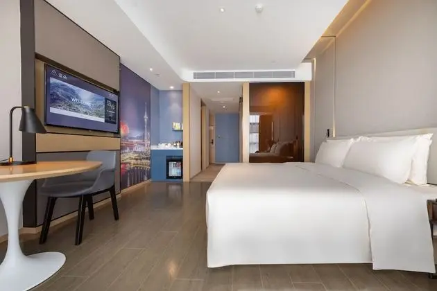 Deluxe Tek Büyük Yataklı Oda