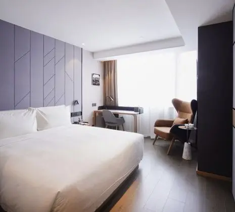 Çift ​​kişilik City View King Bed