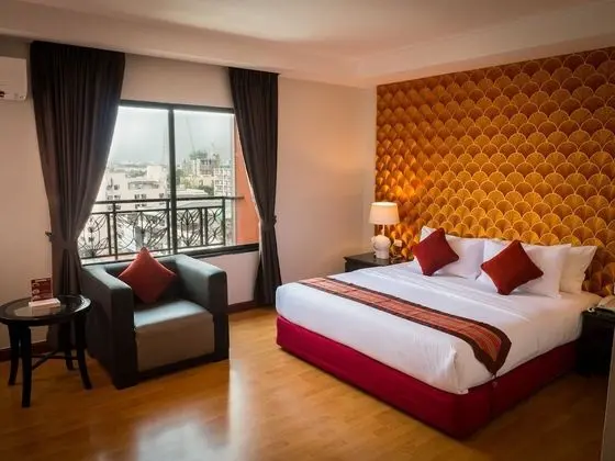 Deluxe Tek Büyük Yataklı Oda