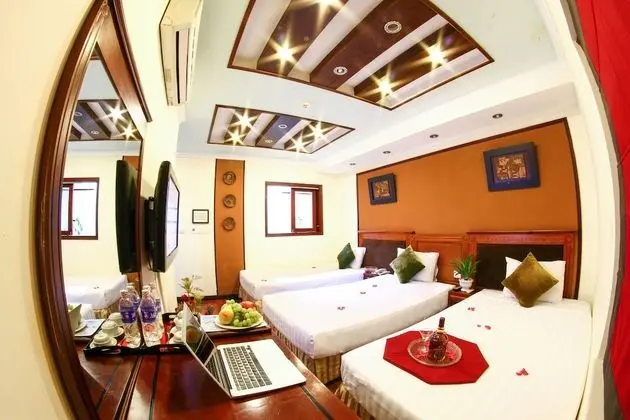 Deluxe Üç Kişilik Oda