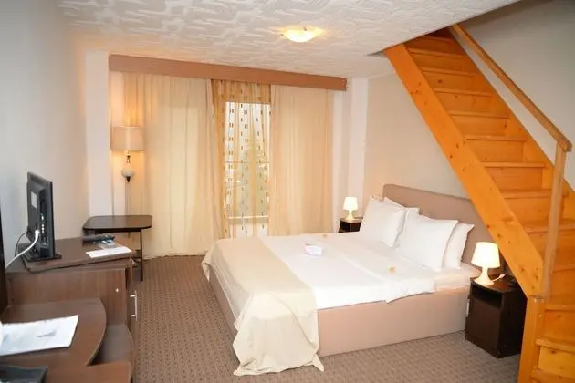 Deluxe Stüdyo Süit