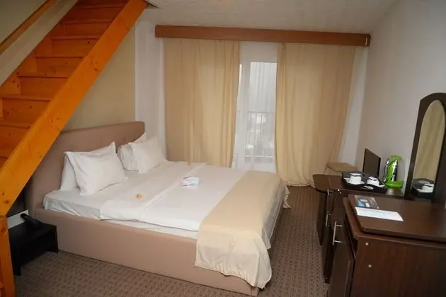 Deluxe Stüdyo Süit