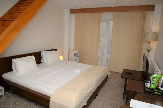 Deluxe Stüdyo Süit