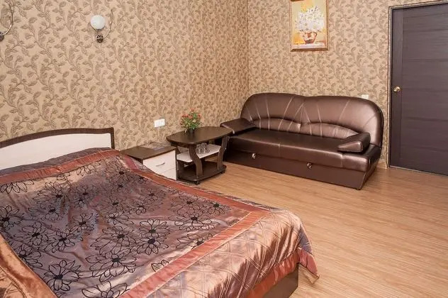 Üç Kişilik Oda (Triple room with balcony)