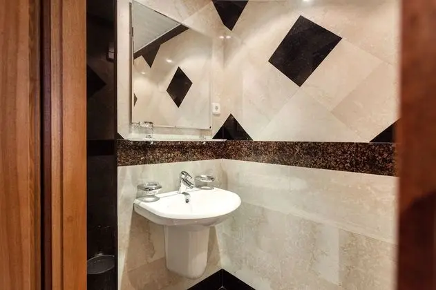Luxury Dubleks, 1 En Büyük (King) Boy Yatak (2)