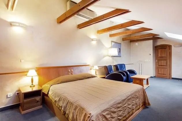Luxury Duplex, 1 King Bed (1)