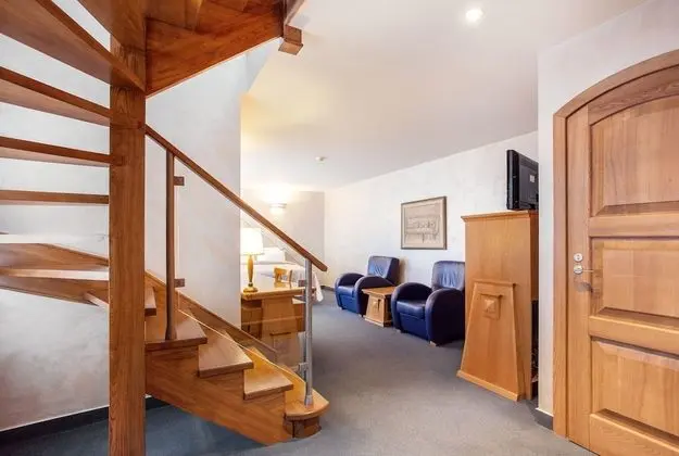 Luxury Duplex, 1 King Bed (1)