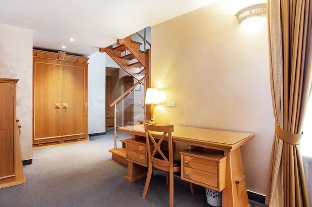 Luxury Duplex, 1 King Bed (1)