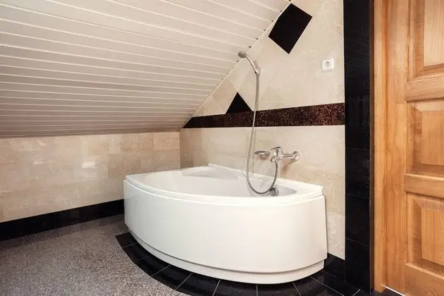 Luxury Duplex, 1 King Bed (1)