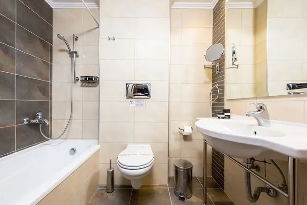 Family Maisonette