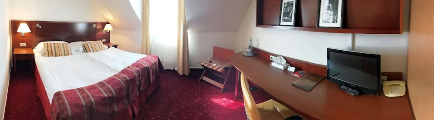 Comfort Tek Büyük Yataklı Oda