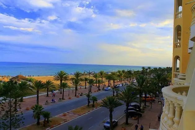 Üç Kişilik Oda, Deniz Manzaralı