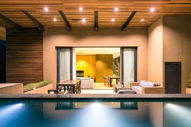 2 Bedrooms Luxury Penthouse with Private Pool